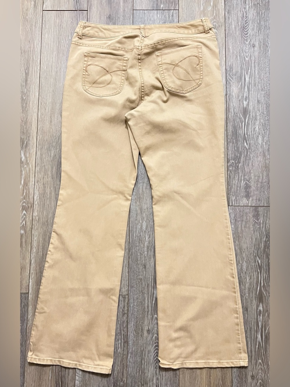 Chico's Platinum Jeans Tan Ultimate Fit  Flare Wide Leg Jeans Sz 12 (2)